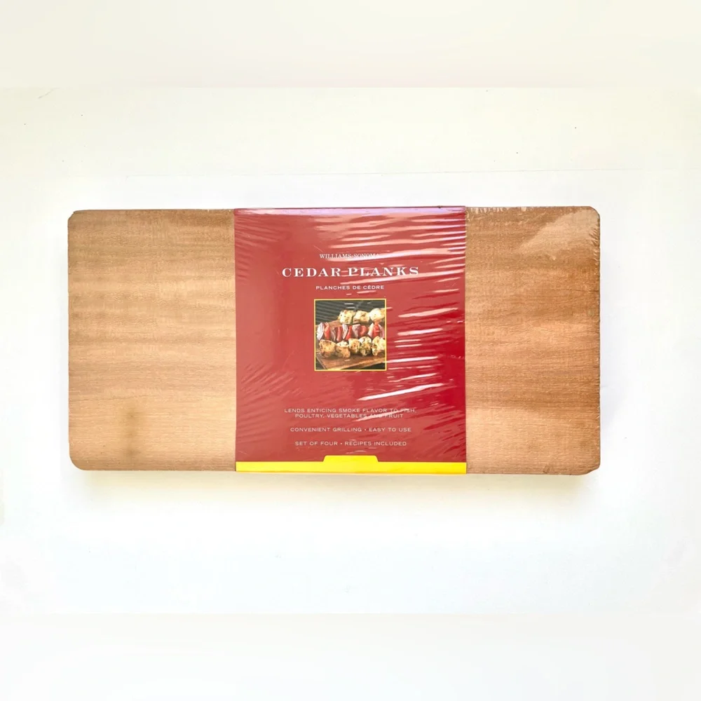 Williams Sonoma set of 4 Cedar Grilling Planks. Sealed, and NWT.
